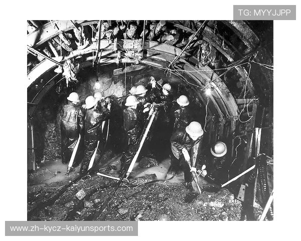 钢铁防线与进攻艺术双重奏铸就欧冠荣耀之巅